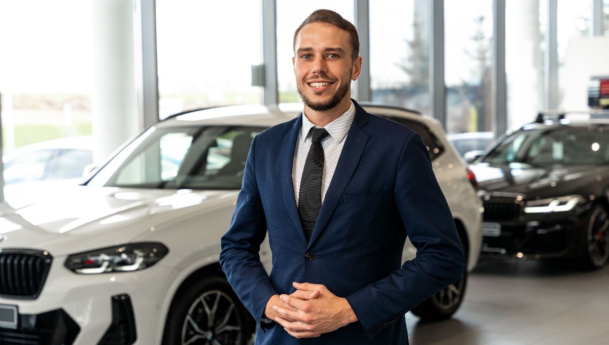 Adrian Walota Kierownik ds. odkupów oraz zarządzania stokiem